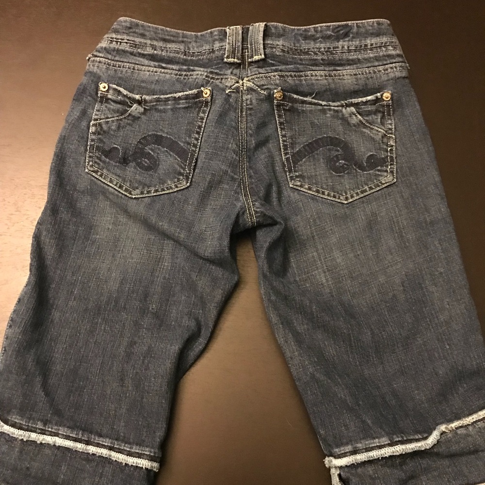 Bermuda Shorts- Seven - Picture 4 of 7